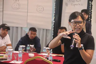 Cynthia Cavalli speaking